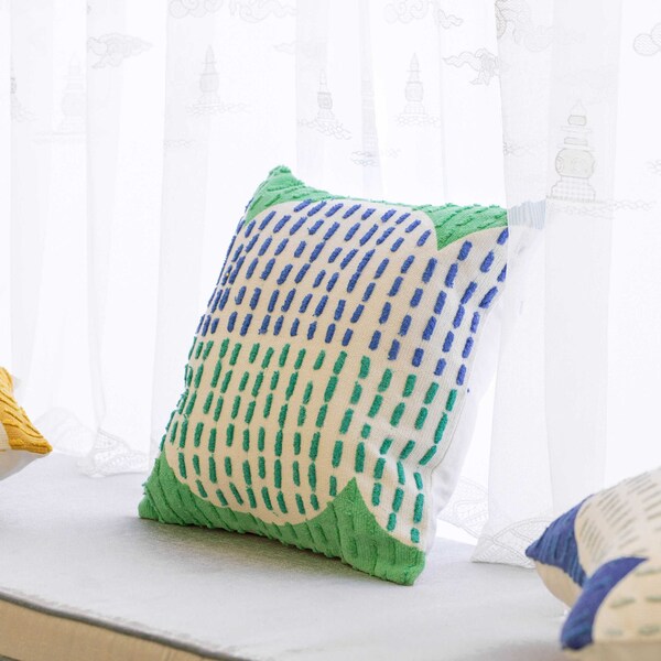 Deerlux 16" Handwoven Cotton Throw Pillow Cover with Ribbed Line Dots and Wave Border, Green - QI004315.GN