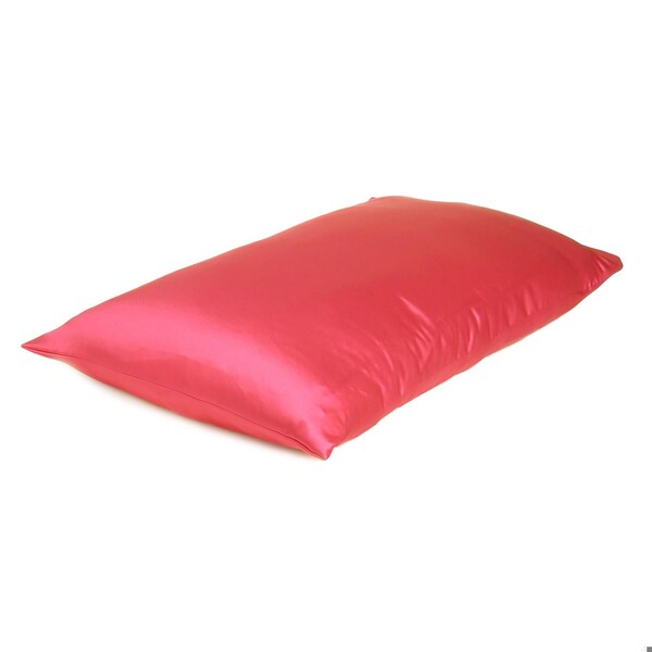 Homeroots 20 x 26 in. Poppy Red Dreamy Silky Satin Standard Size Pillowcases - 387877
