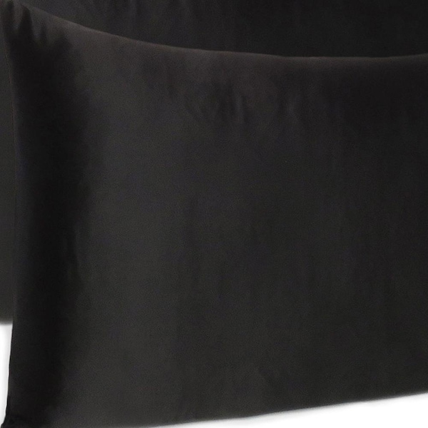 Homeroots 20 x 30 in. Black Dreamy Silky Satin Queen Size Pillowcases - 387888