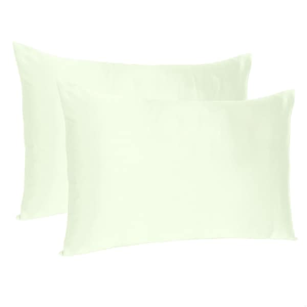 Homeroots 20 x 40 in. Ivory Dreamy Silky Satin King Size Pillowcases - 387854