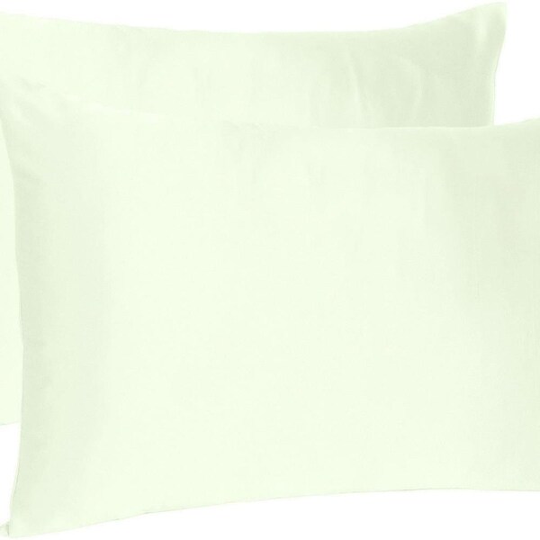 Homeroots 20 x 40 in. Ivory Dreamy Silky Satin King Size Pillowcases - 387854