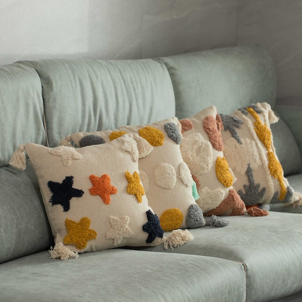 Deerlux 16" Handwoven Cotton Throw Pillow Cover with Tufted Dot Pattern and Side Tassels, Multicolor - QI004306.DT