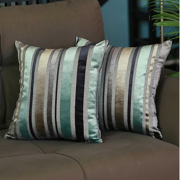 Gfancy Fixtures 17 x 17 in. Sky Blue Velvet Luxurious Throw Decorative Square Pillow Case - Set of 2 - GF1840712