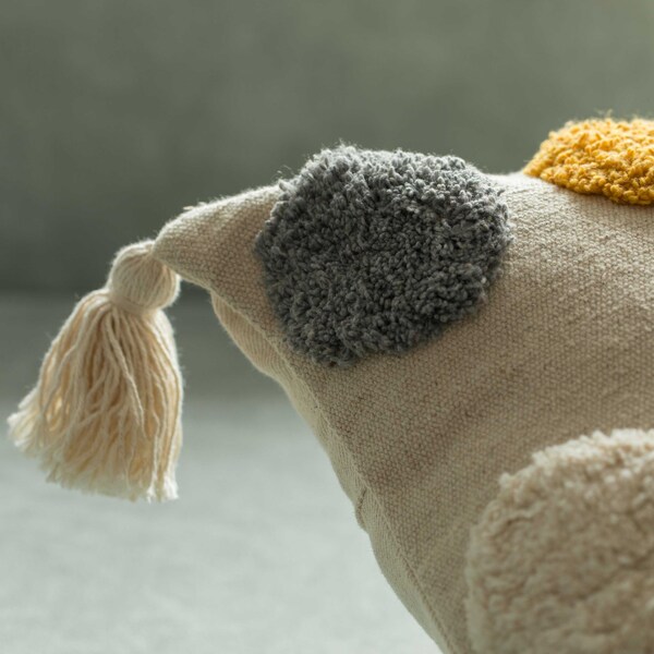 Deerlux 16" Handwoven Cotton Throw Pillow Cover with Tufted Dot Pattern and Side Tassels with Filler - QI004306.DT.K
