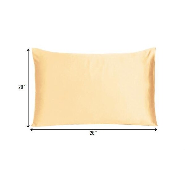 Homeroots 20 x 26 in. Pale Peach Dreamy Silky Satin Standard Size Pillowcases - 387873
