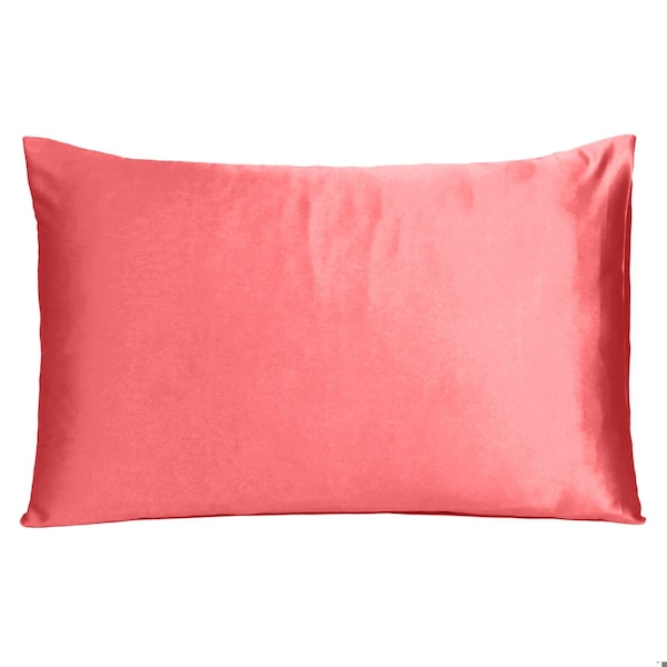 Homeroots 20 x 30 in. Coral Dreamy Silky Satin Queen Size Pillowcases - 387892