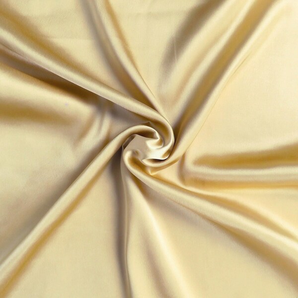 Homeroots 20 x 30 in. Pale Yellow Dreamy Silky Satin Queen Size Pillowcases - 387889