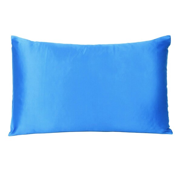 Homeroots 20 x 30 in. Blue Dreamy Silky Satin Queen Size Pillowcases - 387887