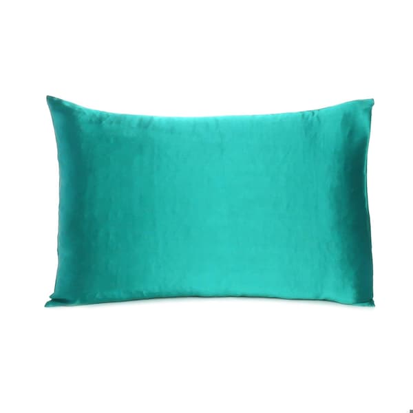 Homeroots 20 x 30 in. Teal Dreamy Silky Satin Queen Size Pillowcases - 387910