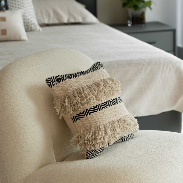 Deerlux 16" Handwoven Cotton Throw Pillow Cover with Boho Design and Fringed Lines with Filler, Natural - QI004308.K