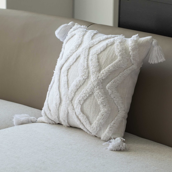 Deerlux 16" Handwoven Cotton Throw Pillow Cover with Large White Tufted Diamond Pattern and Tassel Corners - QI004305.LDM