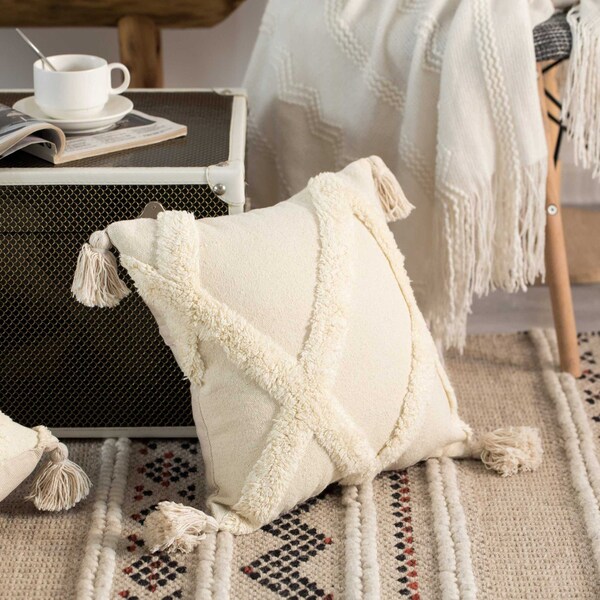 Deerlux 16" Handwoven Cotton Throw Pillow Cover with White Tufted Large Lattice Pattern and Tassel Corners - QI004307.LC