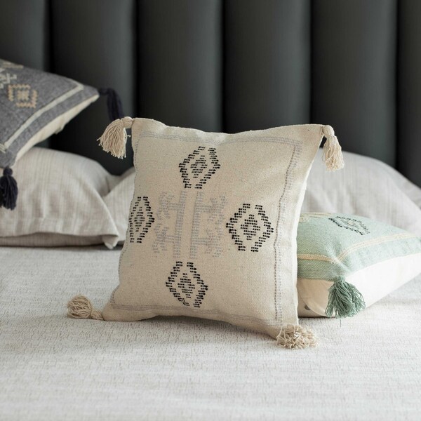 Deerlux 16" Handwoven Cotton Throw Pillow Cover with Tribal Aztec Design and Tassel Corners with Filler - QI004312.NC.K