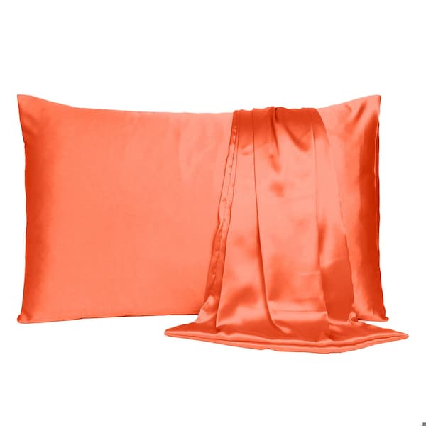 Homeroots 20 x 26 in. Poppy Dreamy Silky Satin Standard Size Pillowcases - 387864