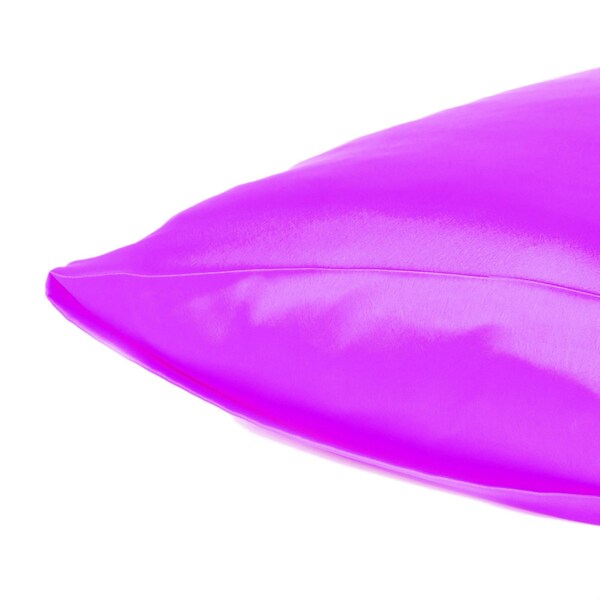 Homeroots 20 x 26 in. Violet Dreamy Silky Satin Standard Size Pillowcases - 387866