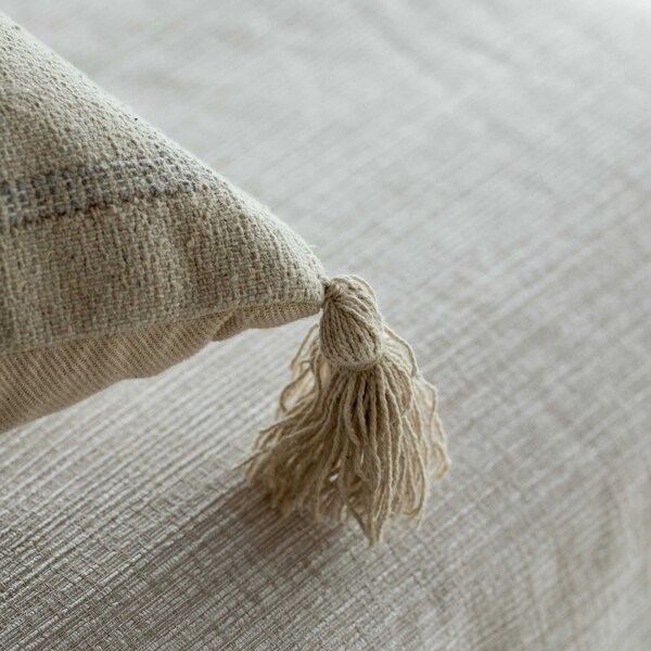 Deerlux 16" Handwoven Cotton Throw Pillow Cover with Tribal Aztec Design and Tassel Corners, Natural - QI004312.NC