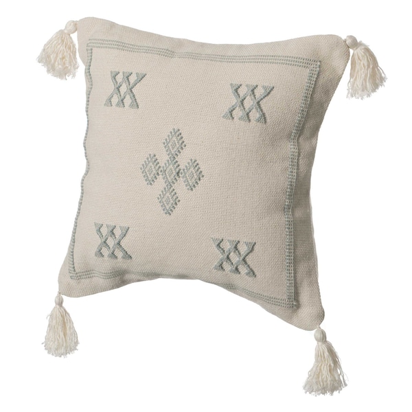 Deerlux 16" Throw Pillow Cover with Southwest Tribal Pattern and Corner Tassels with Filler, Grey & White - QI004298.GY.K