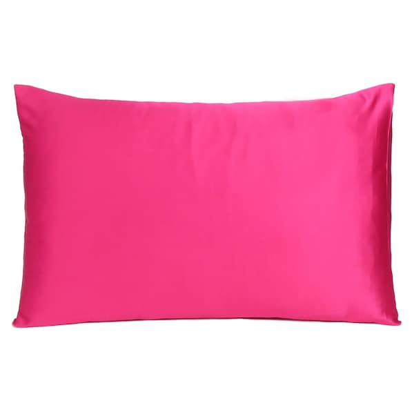 Homeroots 20 x 40 in. Fuchsia Dreamy Silky Satin King Size Pillowcases - 387849