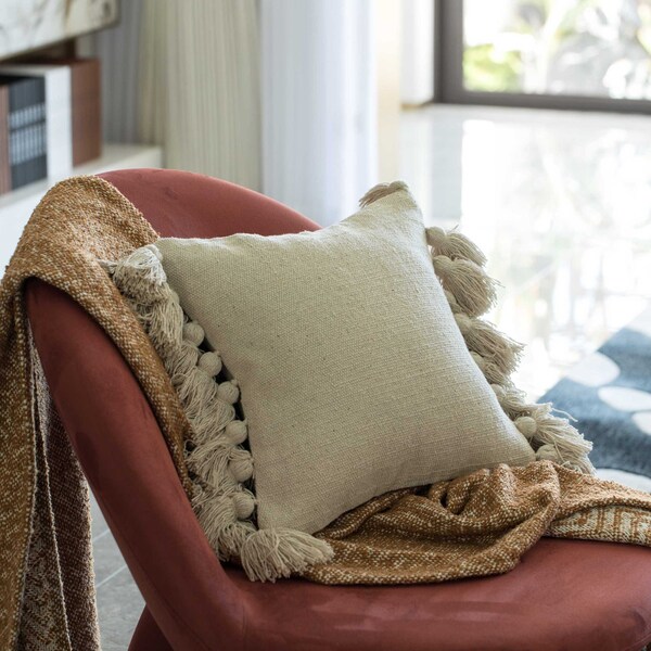Deerlux 16" Handwoven Cotton Throw Pillow Cover with Side Fringed Tassels, Natural - QI004309.NC.K
