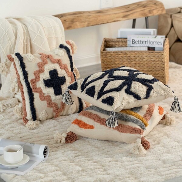 Deerlux 16" Handwoven Cotton Throw Pillow Cover with Tufted Line Pattern and Double Tassel Corners - QI004306.LN