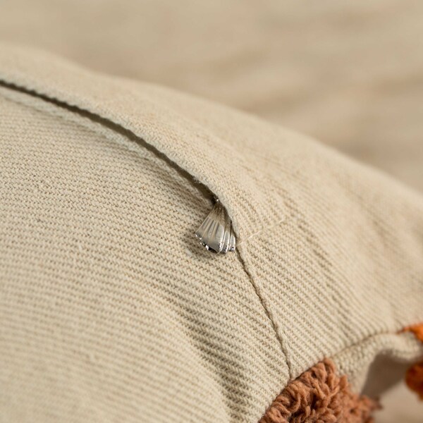 Deerlux 16" Handwoven Cotton Throw Pillow Cover with Tufted Line Pattern and Double Tassel Corners - QI004306.LN