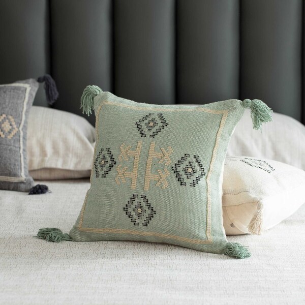 Deerlux 16" Handwoven Cotton Throw Pillow Cover with Tribal Aztec Design and Tassel Corners with Filler - QI004312.GN.K