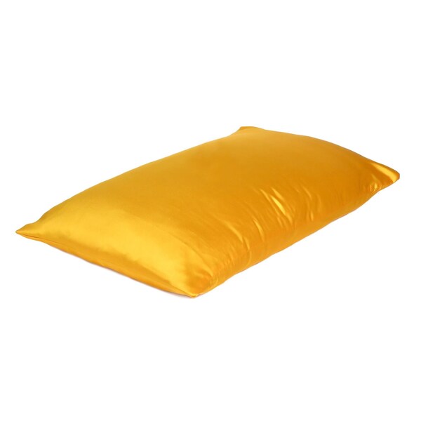 Homeroots 20 x 26 in. Goldenrod Dreamy Silky Satin Standard Size Pillowcases - 387885
