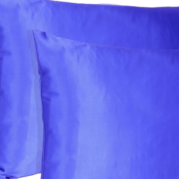 Homeroots 20 x 26 in. Royal Blue Dreamy Silky Satin Standard Size Pillowcases - 387879