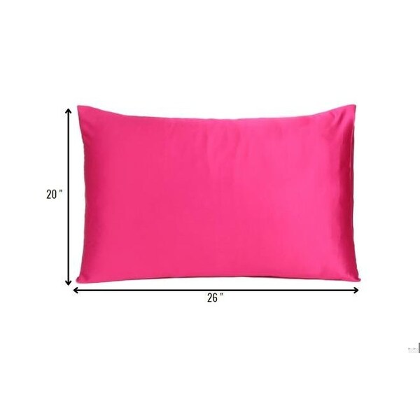 Homeroots 20 x 26 in. Fuchsia Dreamy Silky Satin Standard Size Pillowcases - 387876