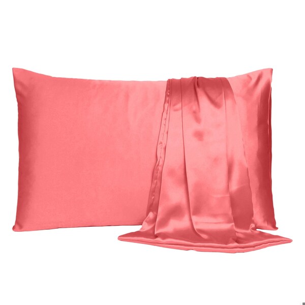 Homeroots 20 x 26 in. Coral Dreamy Silky Satin Standard Size Pillowcases - 387863