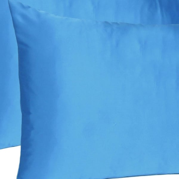 Homeroots 20 x 30 in. Bright Blue Dreamy Silky Satin Queen Size Pillowcases - 387899