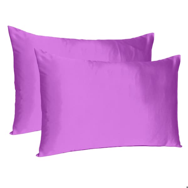 Homeroots 20 x 30 in. Purple Merlot Dreamy Silky Satin Queen Size Pillowcases - 387912