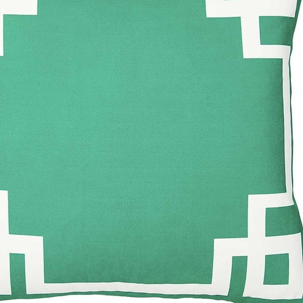 Homeroots Green & White Geometric Decorative Throw Pillow Cover 18 x 18 in. - 355323