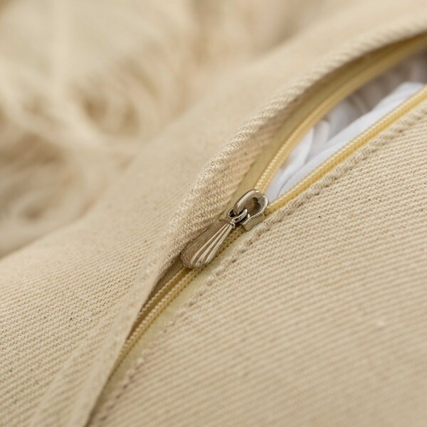 Deerlux 16" Handwoven Cotton Throw Pillow Cover with Tufted Border Pattern and Side Tassels with Filler - QI004306.BR.K