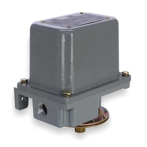 Interruptor de presión Telemecanique Sensors, (1) puerto, 1/4-18 pulgadas FNPT, SPDT, 1.5 a 75 psi, Acción estándar - 9012GAR4