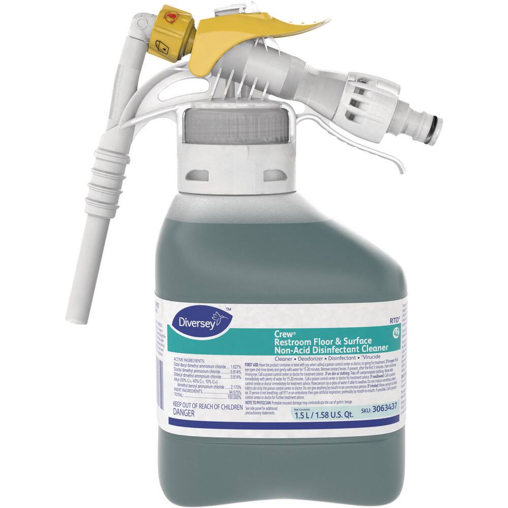 Limpiador y Desinfectante para Pisos y Superficies de Baño Diversey - 50.7 oz con Botella Spray - Modelo 2984912