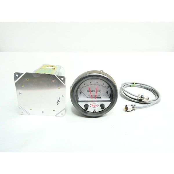 Interruptor de presión Dwyer PHOTOHELIC de 0-10 pulgadas de agua y 120V-AC - 3010