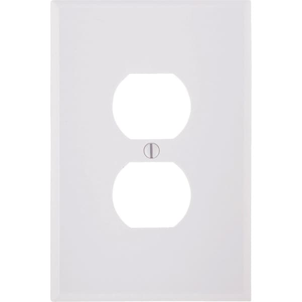 Leviton 1-Gang Smooth Plastic Oversized Outlet Wall Plate, White - 001-88103