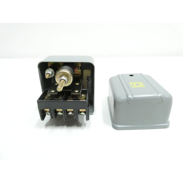 Interruptor de presión Square D 1/4 pulgadas 120 PSI 115/230/460/575V-AC 32V-DC - 9013 GHG-2