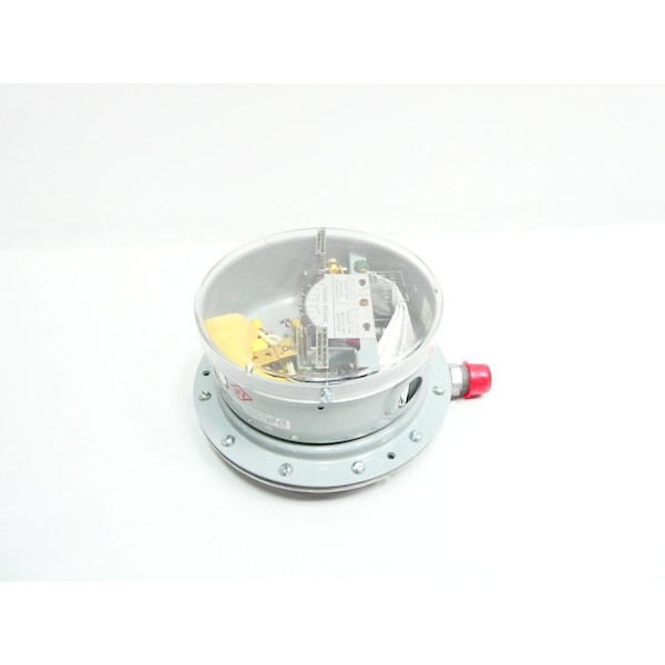 Interruptor de presión Mercoid 0-30IN-H2O 120/240V-AC - PG-153-P1