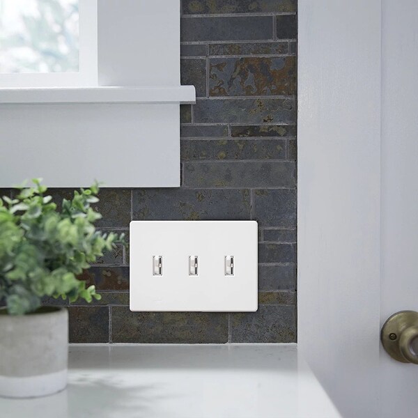 Lutron Traditional Fassada Wall Plates, Number of Gangs: 3 Gloss Finish, Light Almond - FG-3-LA