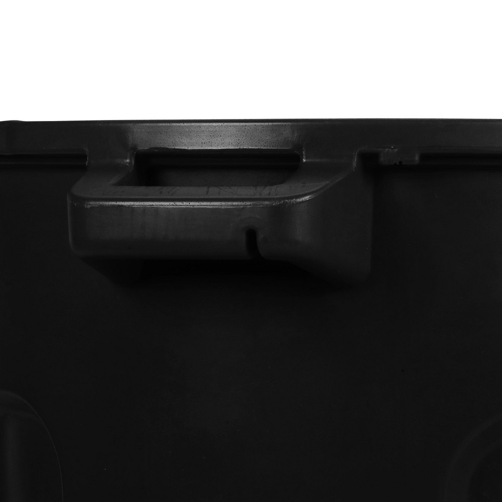 Toter Trash Can: 32 gal, Round, Black - RND32-B0200