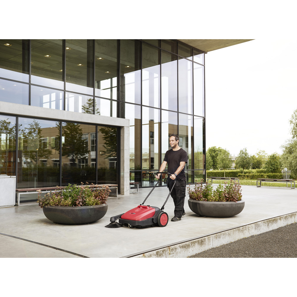 Nilfisk Floor & Carpet Sweepers: Walk-Behind Sweeper, Double Brush, 27.5, Manual - 50000504