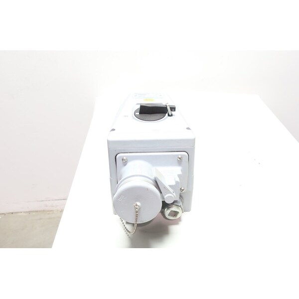 Crouse Hinds ARKTITE INTERLOCKED 4P 3W 60A AMP 600V-AC RECEPTACLE - CSR63542