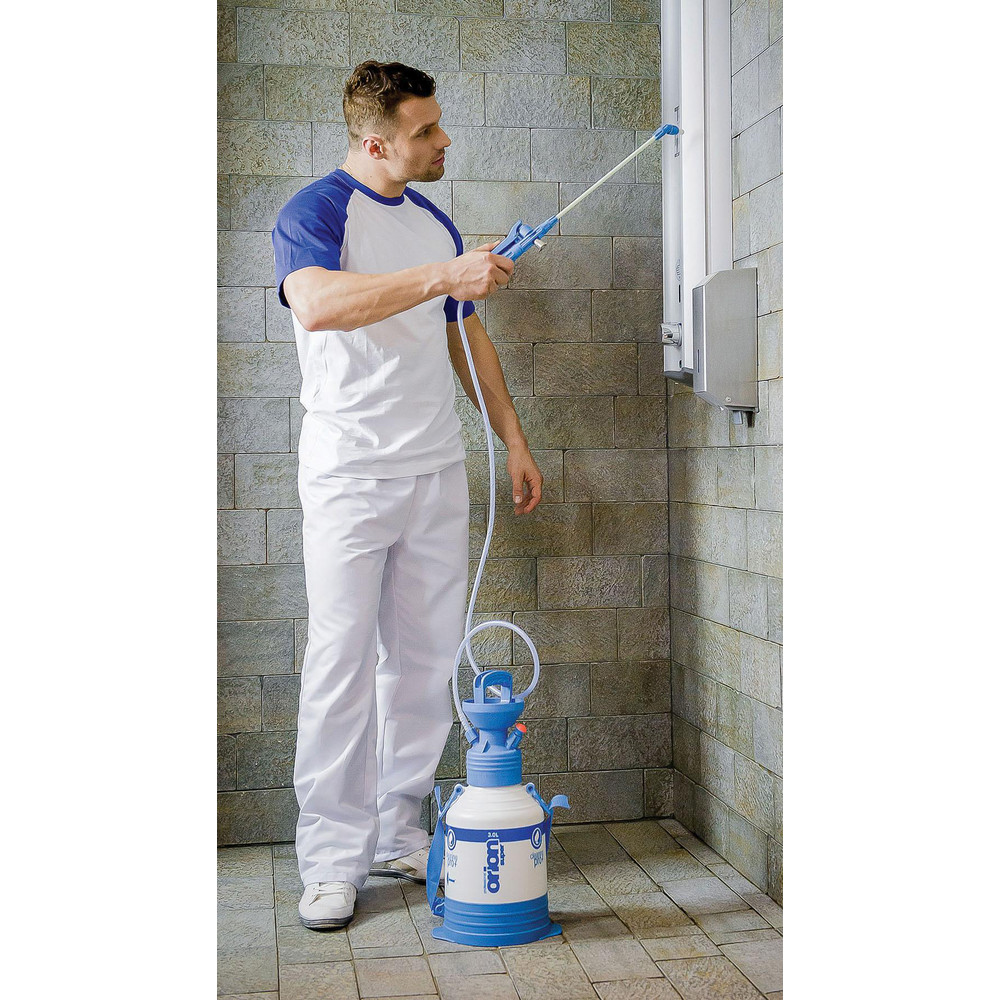 Kwazar Garden Sprayers: Sprayer Type: Handheld Sprayer; Tank Material: High Density Polyethylene; Volume Capacity: 3 L; Spray Pattern: Mist, Stream - 084903