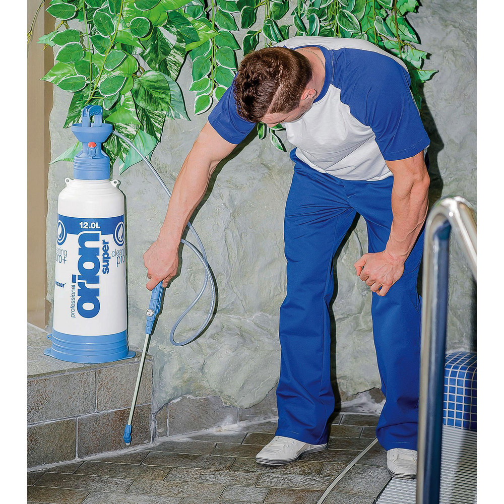 Kwazar Garden Sprayers: Sprayer Type: Handheld Sprayer; Tank Material: High Density Polyethylene; Volume Capacity: 12 L; Spray Pattern: Mist, Stream - 084912