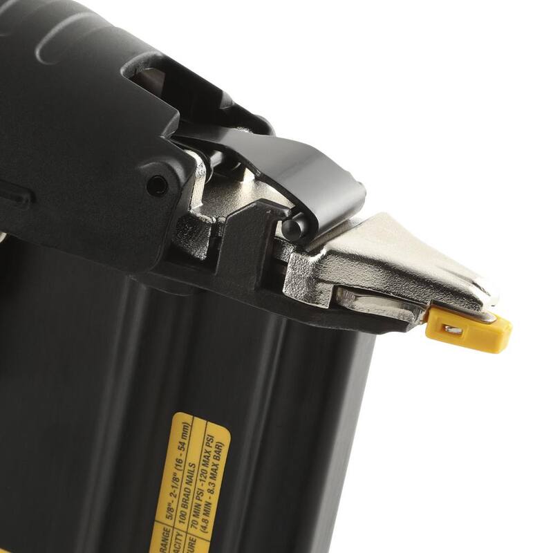 DEWALT 6 Gal. 18-Gauge Brad Nailer and Heavy-Duty Pancake Electric Air Compressor Combo Kit - DWFP1KIT