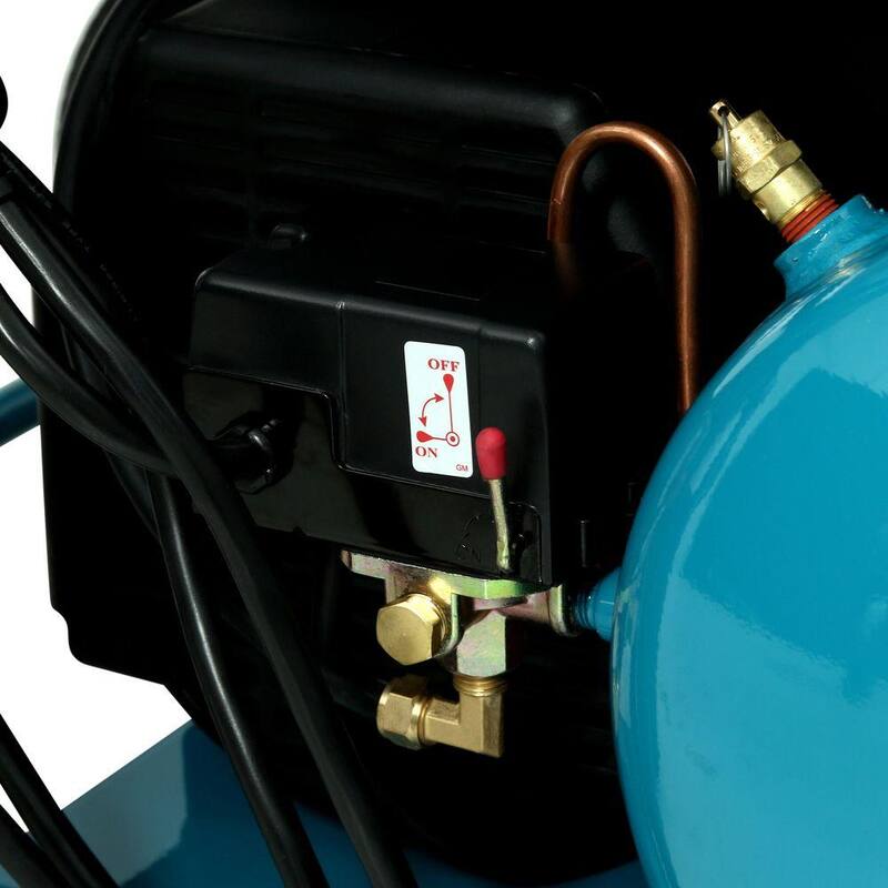 Makita Big Bore 5.2 Gal. 140 PSI 3.0 HP Portable Corded Electric Horizontal Single Tank Air Compressor (6.5 CFM at 90 PSI) - MAC5200