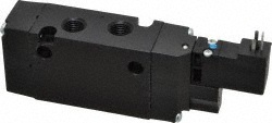 Parker Solenoid Valve: 4-Way & 2-Position, 1/4" Port, NPT - P2LBX592ESHDDN