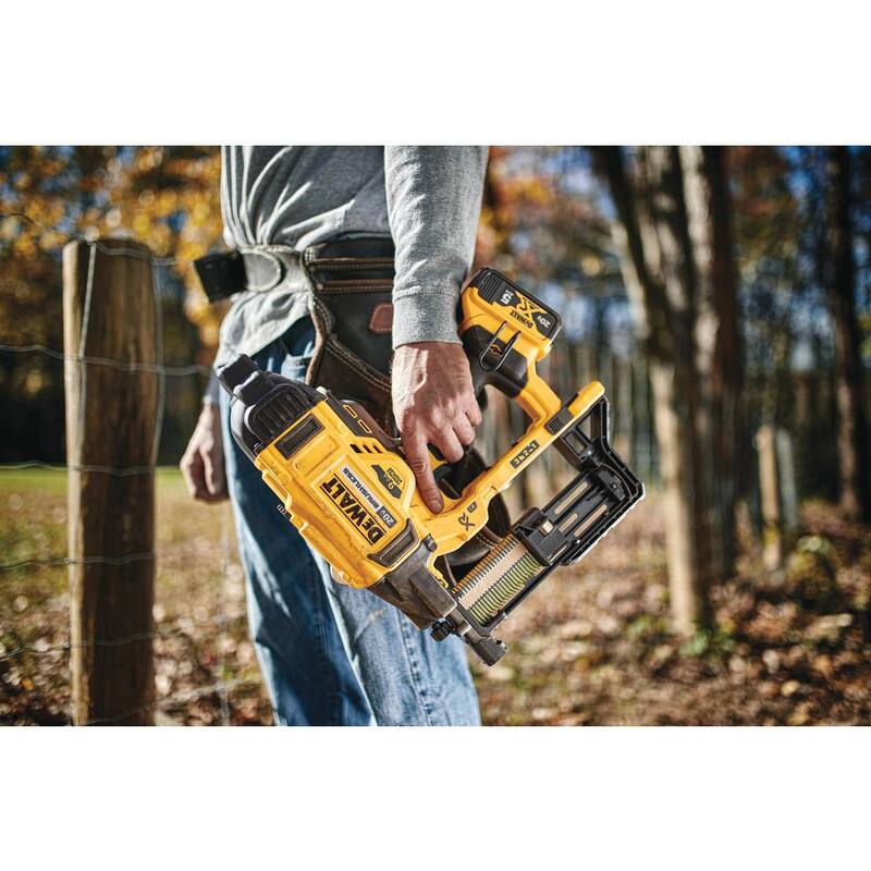 DEWALT 1.75 in. x 9-Gauge Galvanized Barbed Paper Tape Fencing Staples (960 per Box) - DFS9175B1G